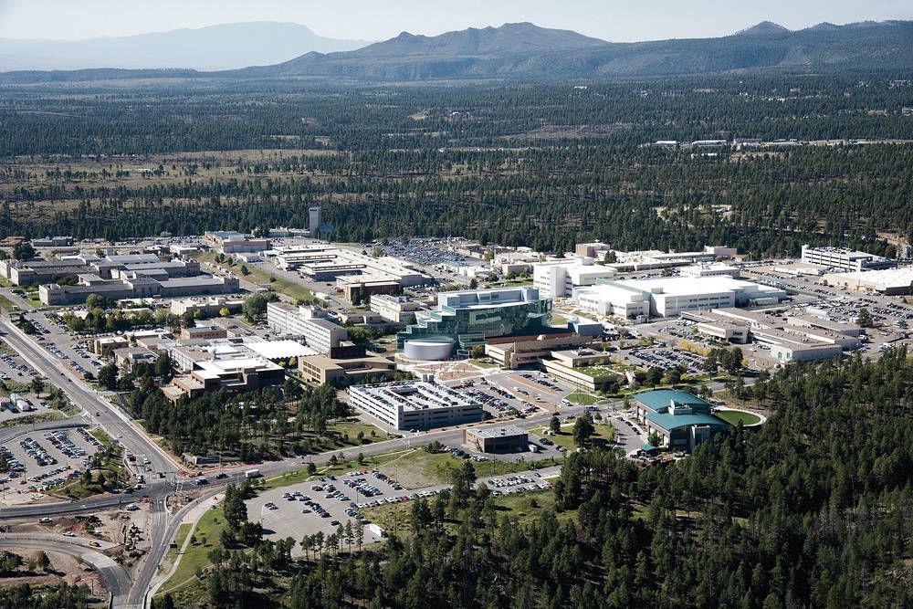 Dutzende Mitarbeiter vom wichtigsten US-Atomwaffenlabor klagen wegen Impfstoffmandat Dutzende Mitarbeiter vom wichtigsten US-Atomwaffenlabor klagen wegen Impfstoffmandat