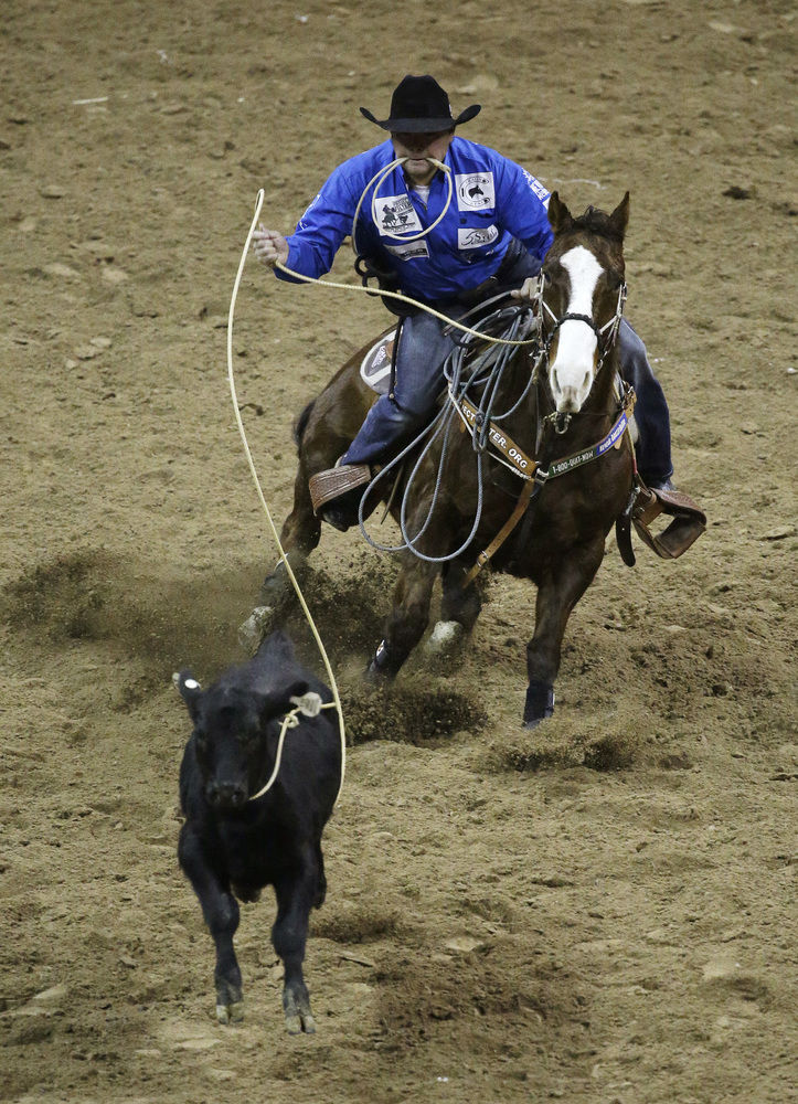 Rodeo Feild Closing In On 4th Straight World Nfr Titles Sports Santafenewmexican Com