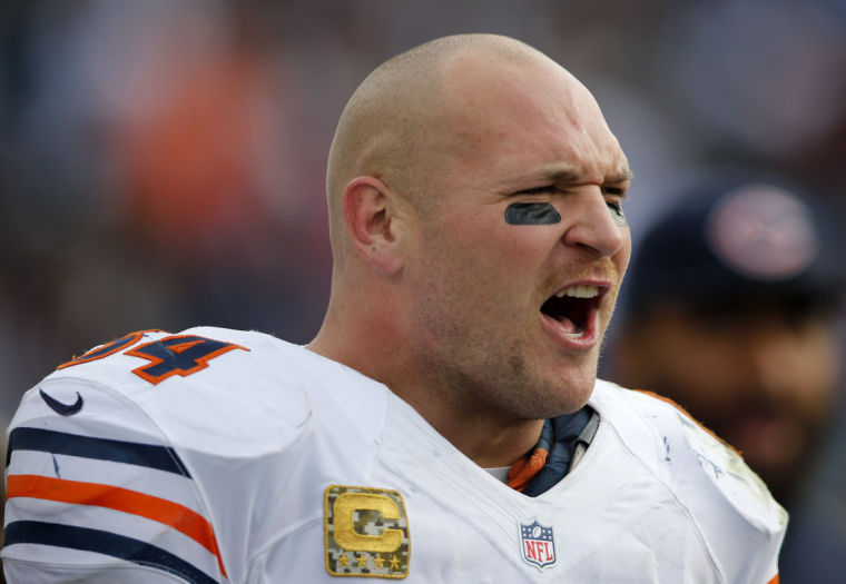 NFL on ESPN - BREAKING: Chicago Bears and 8-time Pro Bowl linebacker Brian  Urlacher part ways after 13 seasons.