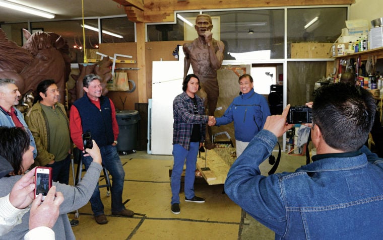 Olympian Billy Mills visits Pojoaque studio to see sculpture of historic moment