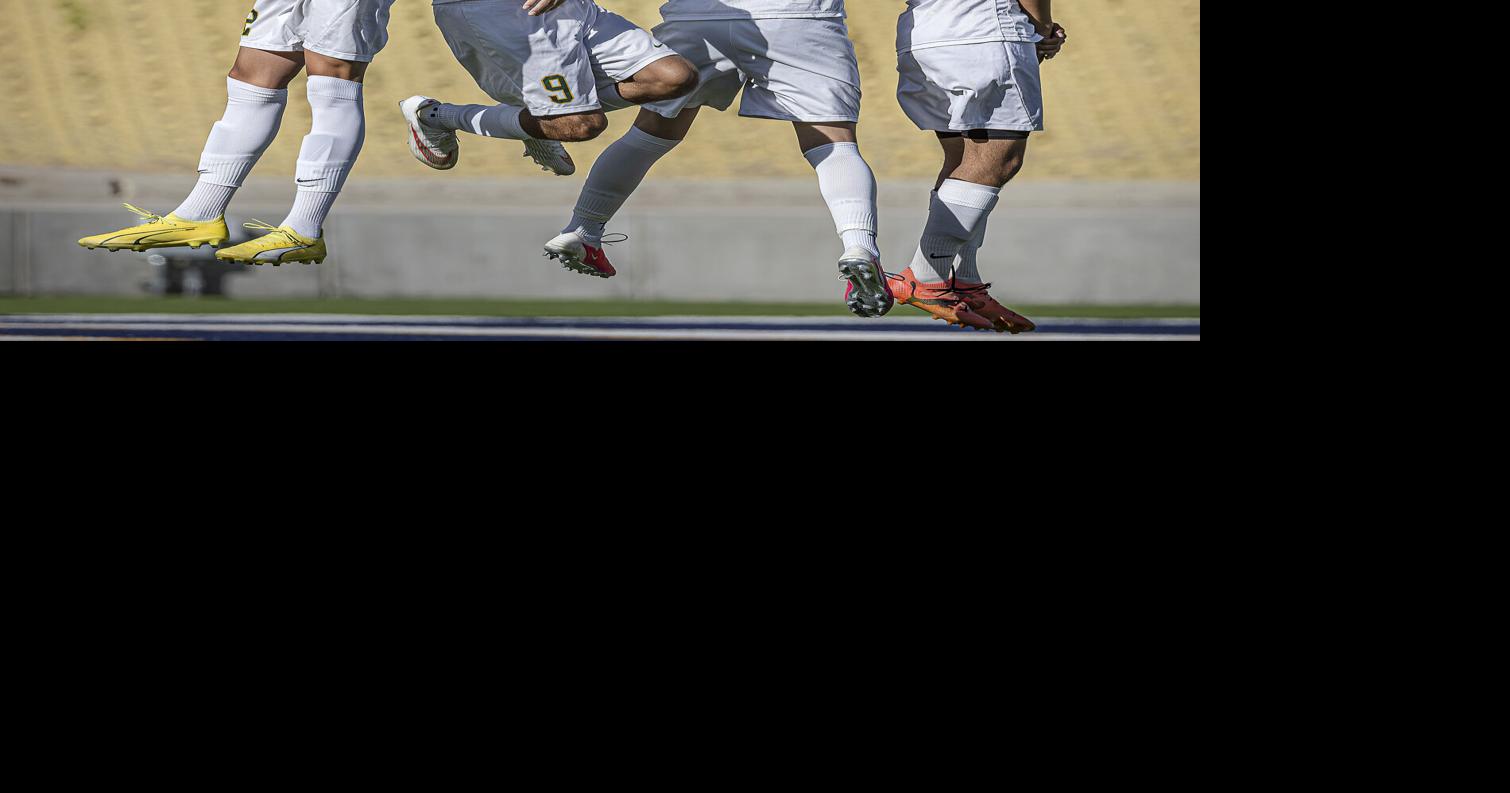 Santa Fe High clobbers Los Alamos 7-0