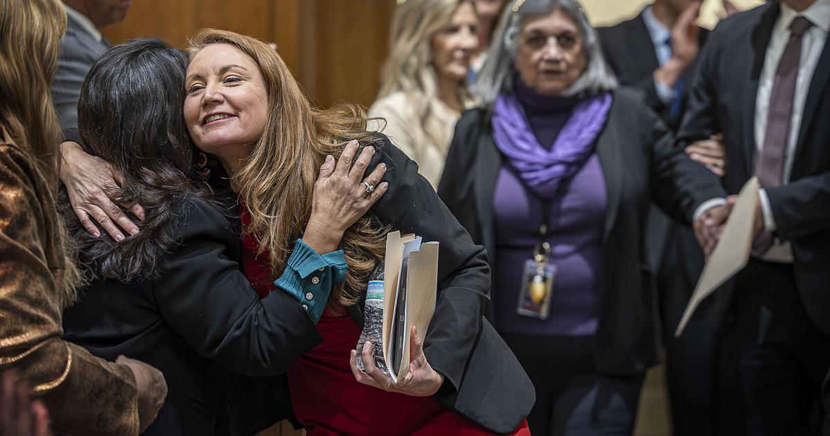 N.M. Dems keep fundraising lead for Congress; border district drawing big donors