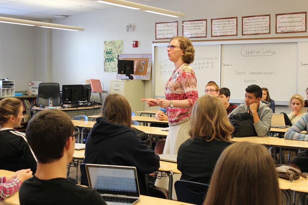 Blind teacher inspires students to challenges Education