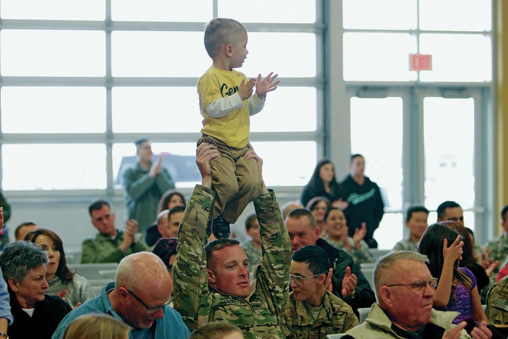 Governor soldiers home in Yellow Ribbon ceremony Local News