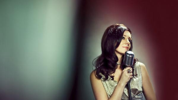 Singer With A Past Lori Carsillo In Concert Santafenewmexican Com