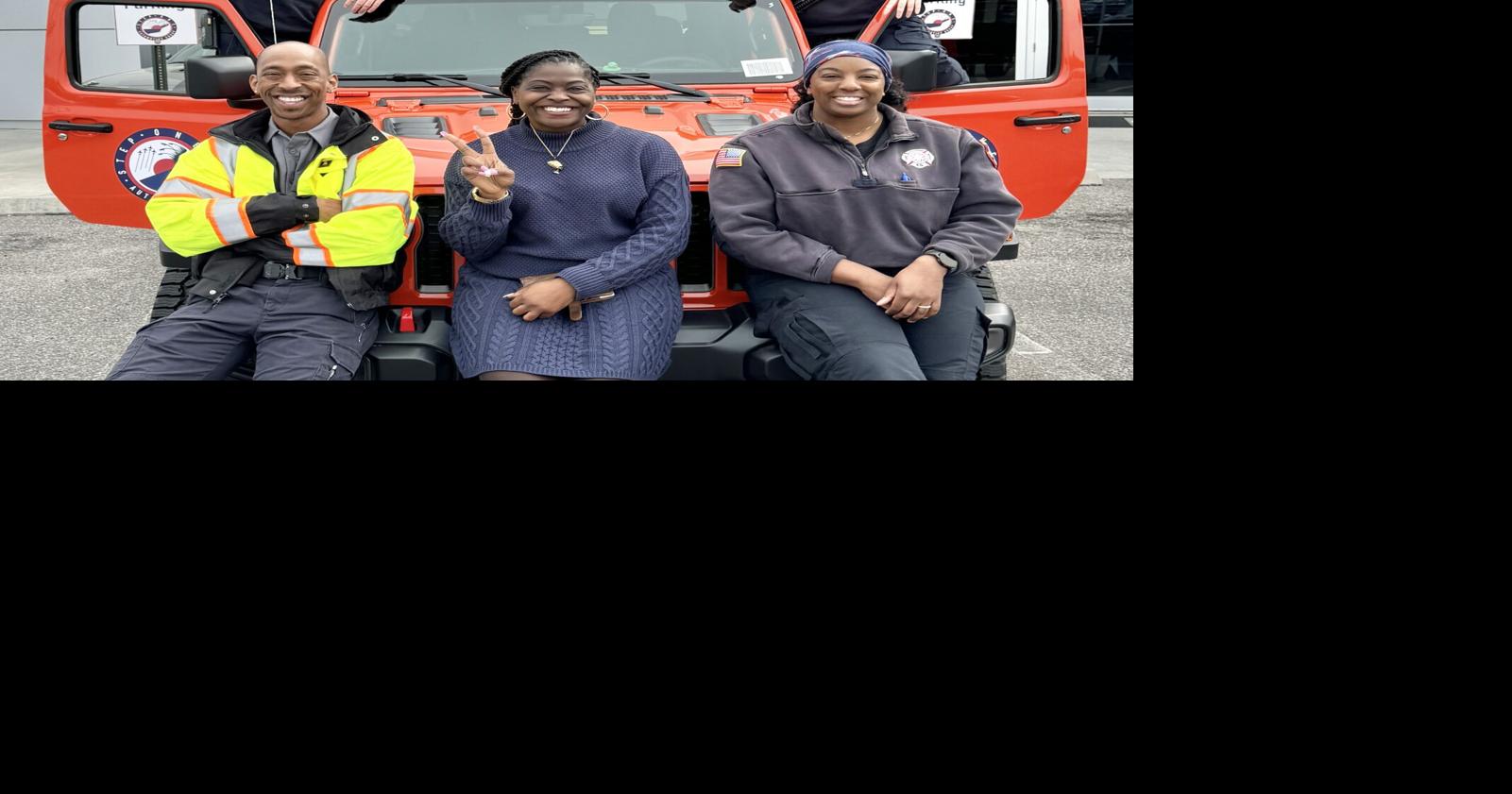 Step One Auto Presents Local Hero Award to Parent University during ...