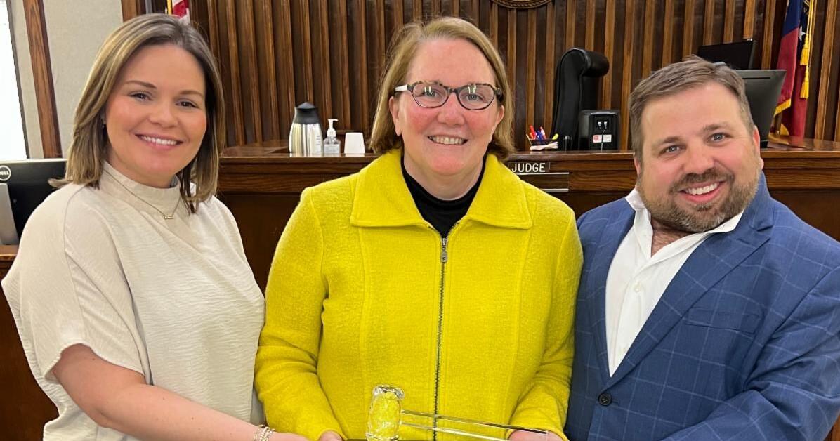 CHIEF JUDGE MARY KATHRYN MOSS Receives Lifetime Achievement Award from