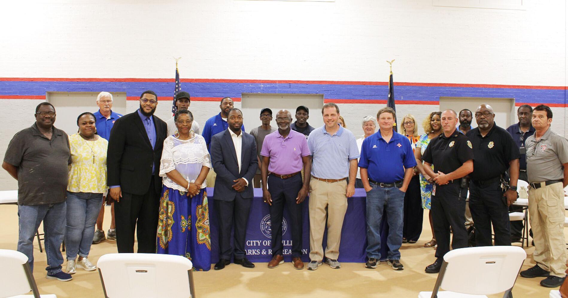 Mullins city officials celebrating recreation department gym renovation - Vimarsana News