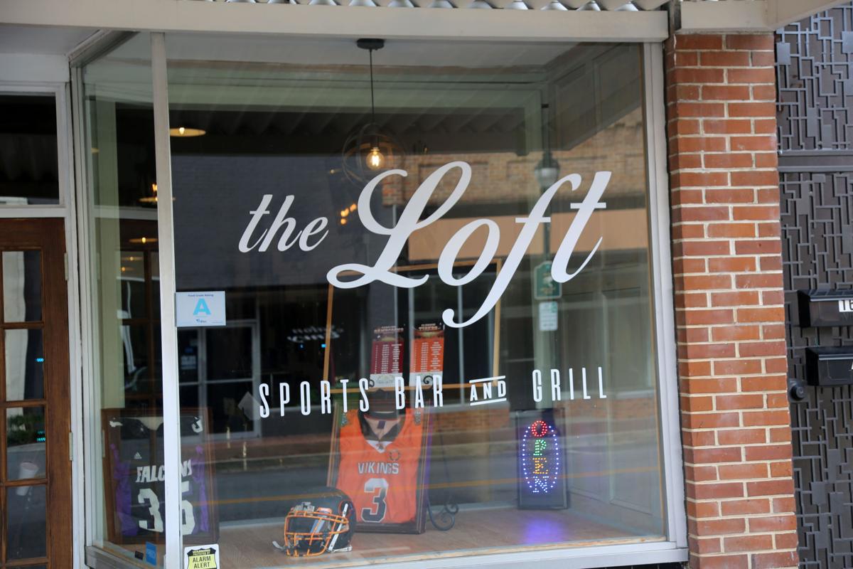 Florence's Loft Sports Bar & Grill a place to relax, lounge Food