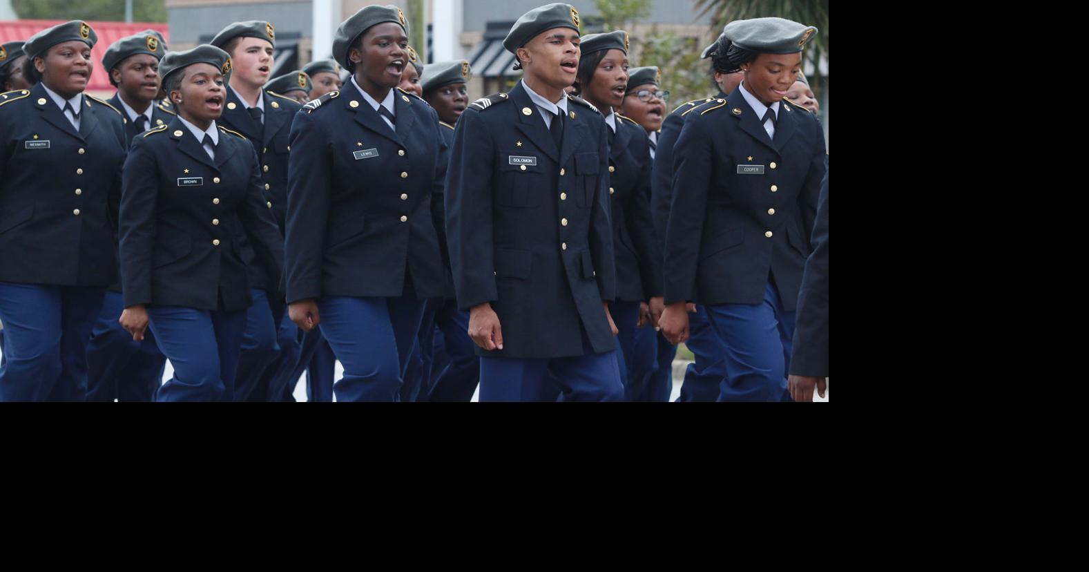 Hemingway High School Parade