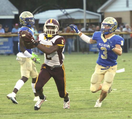 Marion football’s Scott commits to the University of Kentucky