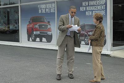 Couple Takes Over Ford Dealership In Florence Local News Scnow Com