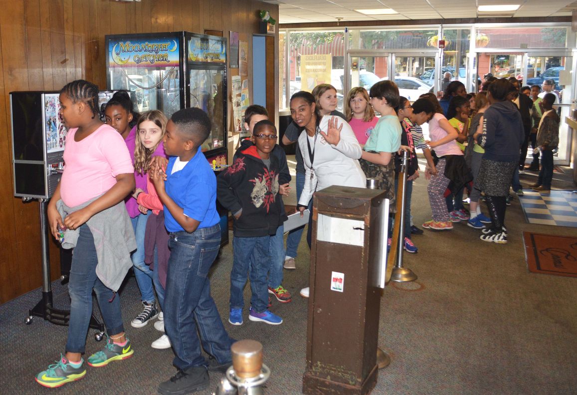 Hartsville Police Department treats Thornwell Students to a day at the