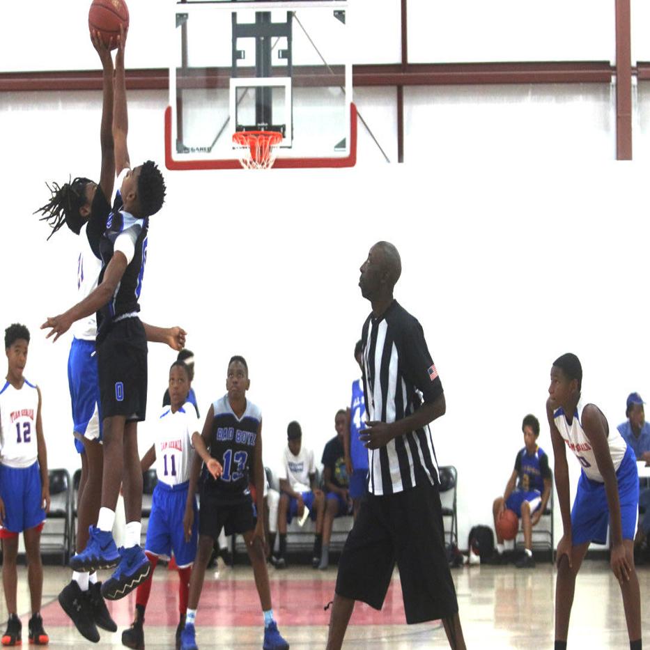 Mullins Aau Basketball Team Hosts Tournament Featured Scnow Com