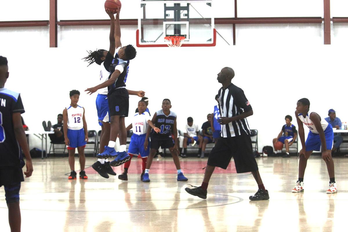 Mullins Aau Basketball Team Hosts Tournament High School Scnow Com