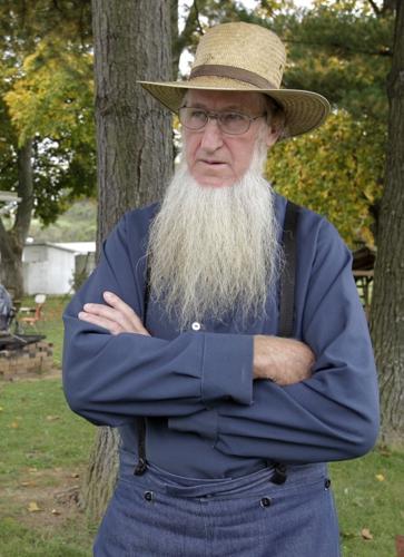 Amish man details Ohio hair-cutting attack on dad