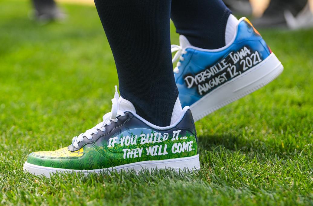 field of dreams shoes