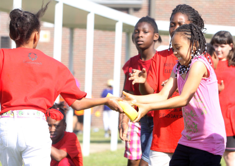 Britton's Neck Elementary Field Day | News | scnow.com