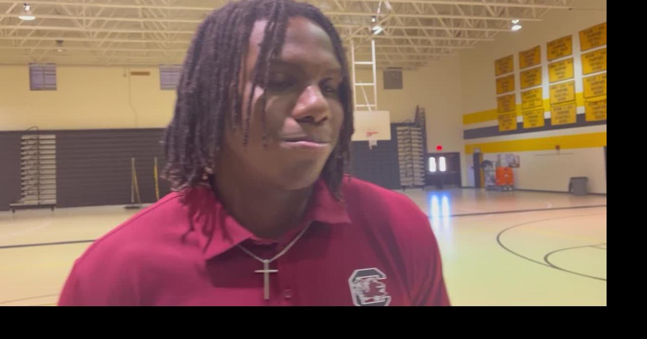 Dillon's Josiah Thompson signs with South Carolina football