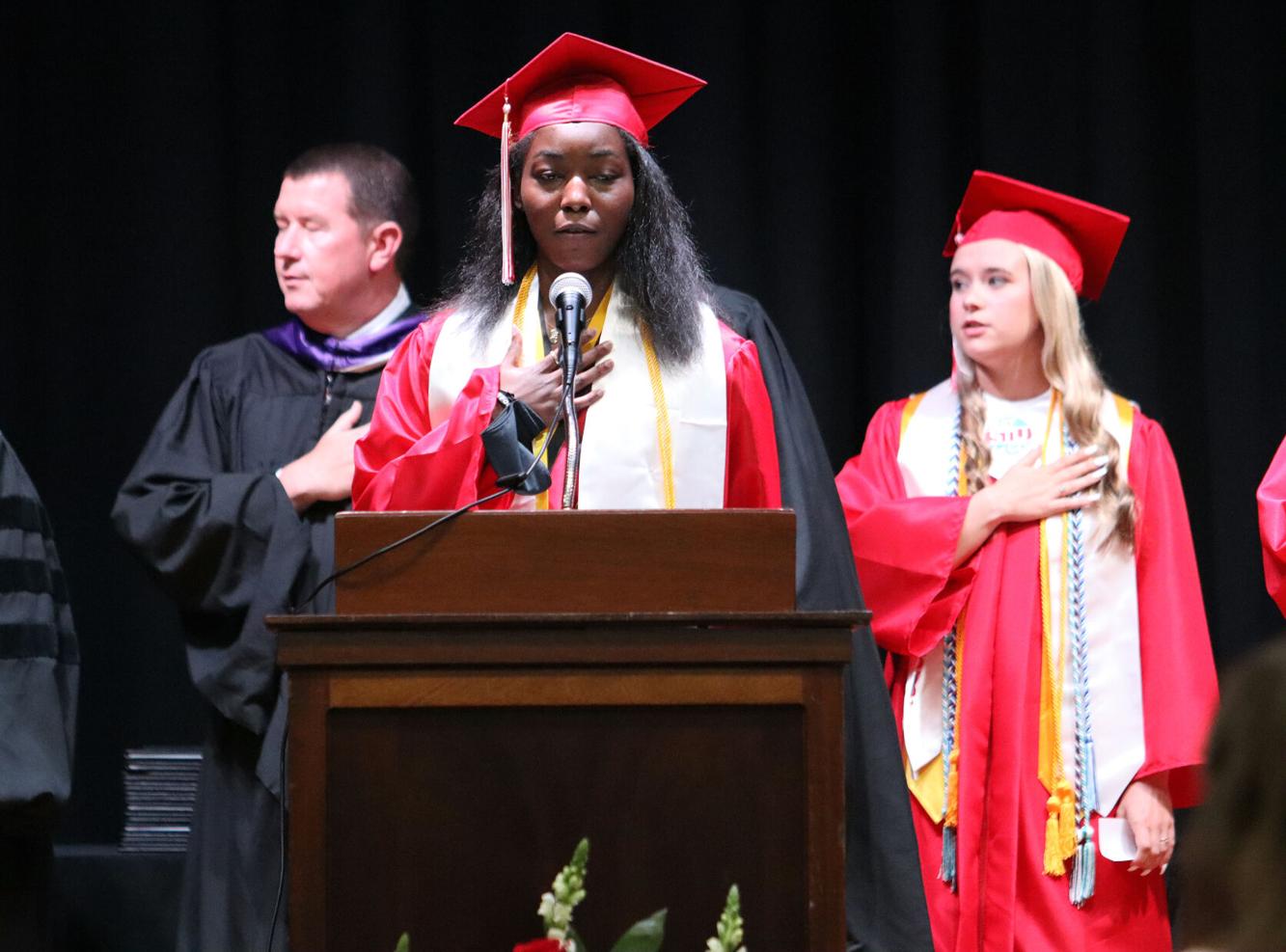 PHOTOS HannahPamplico Class of 2022