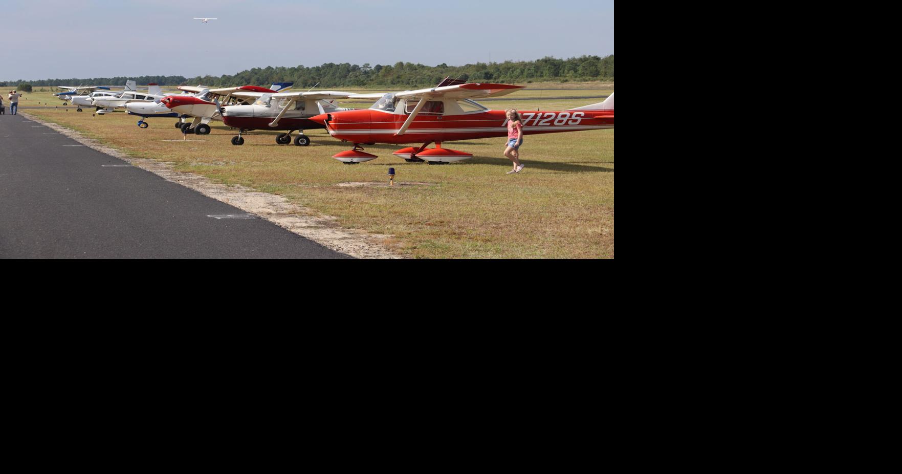 Hundreds of visitors at air show