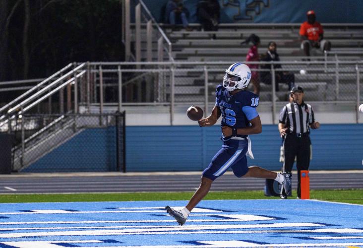 South Florence dominates topranked Stallions 427