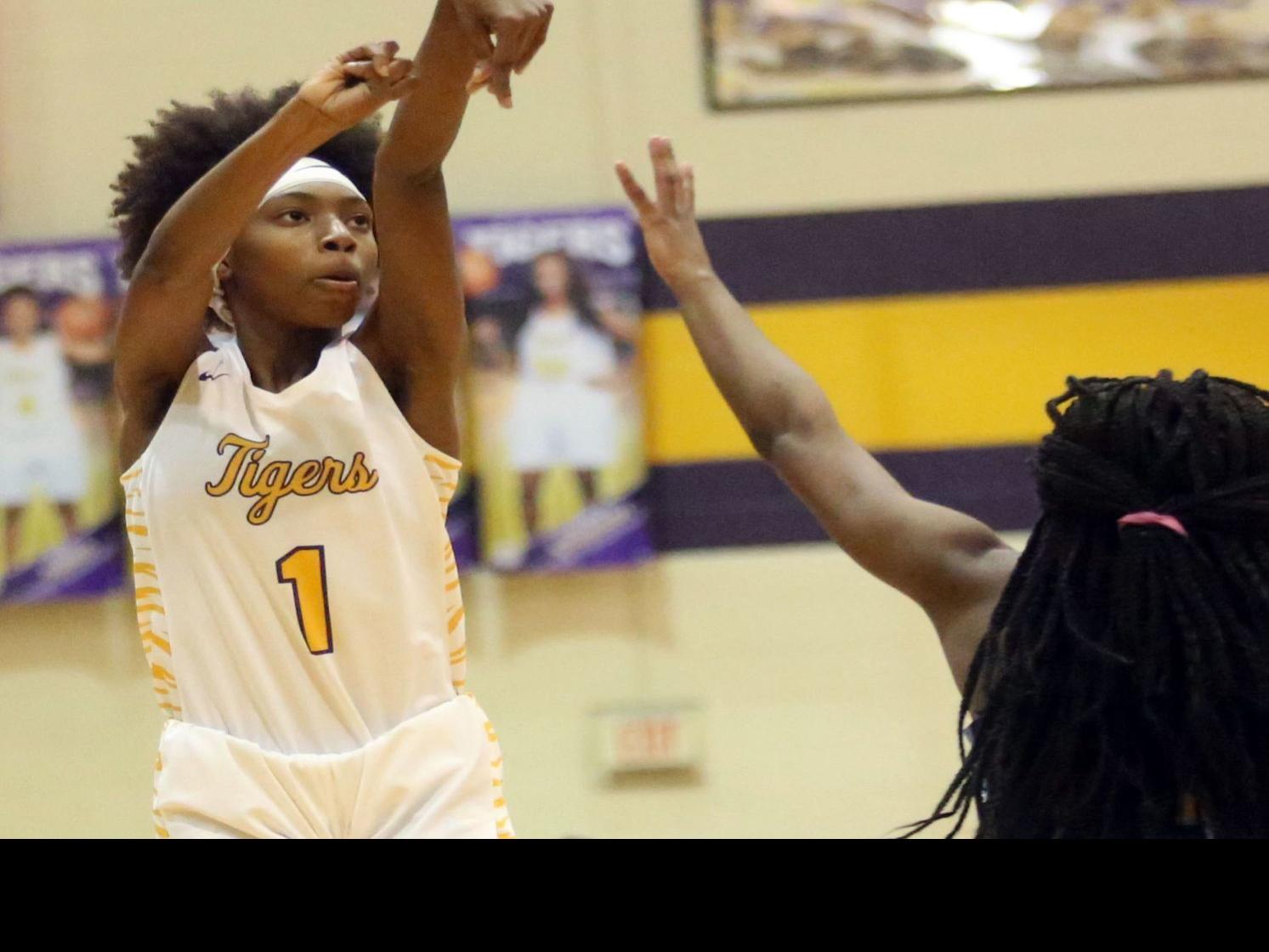 Wilson S Mcqueen Commits To Georgia Tech Sports Scnow Com