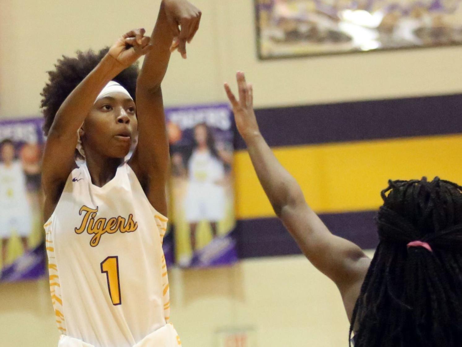 Wilson S Mcqueen Commits To Georgia Tech Sports Scnow Com