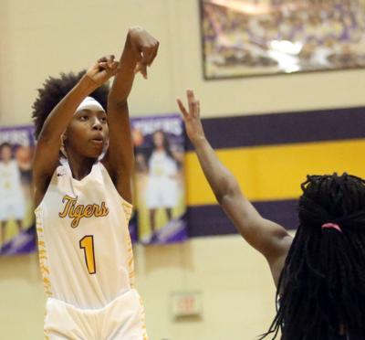 Wilson S Mcqueen Commits To Georgia Tech Sports Scnow Com