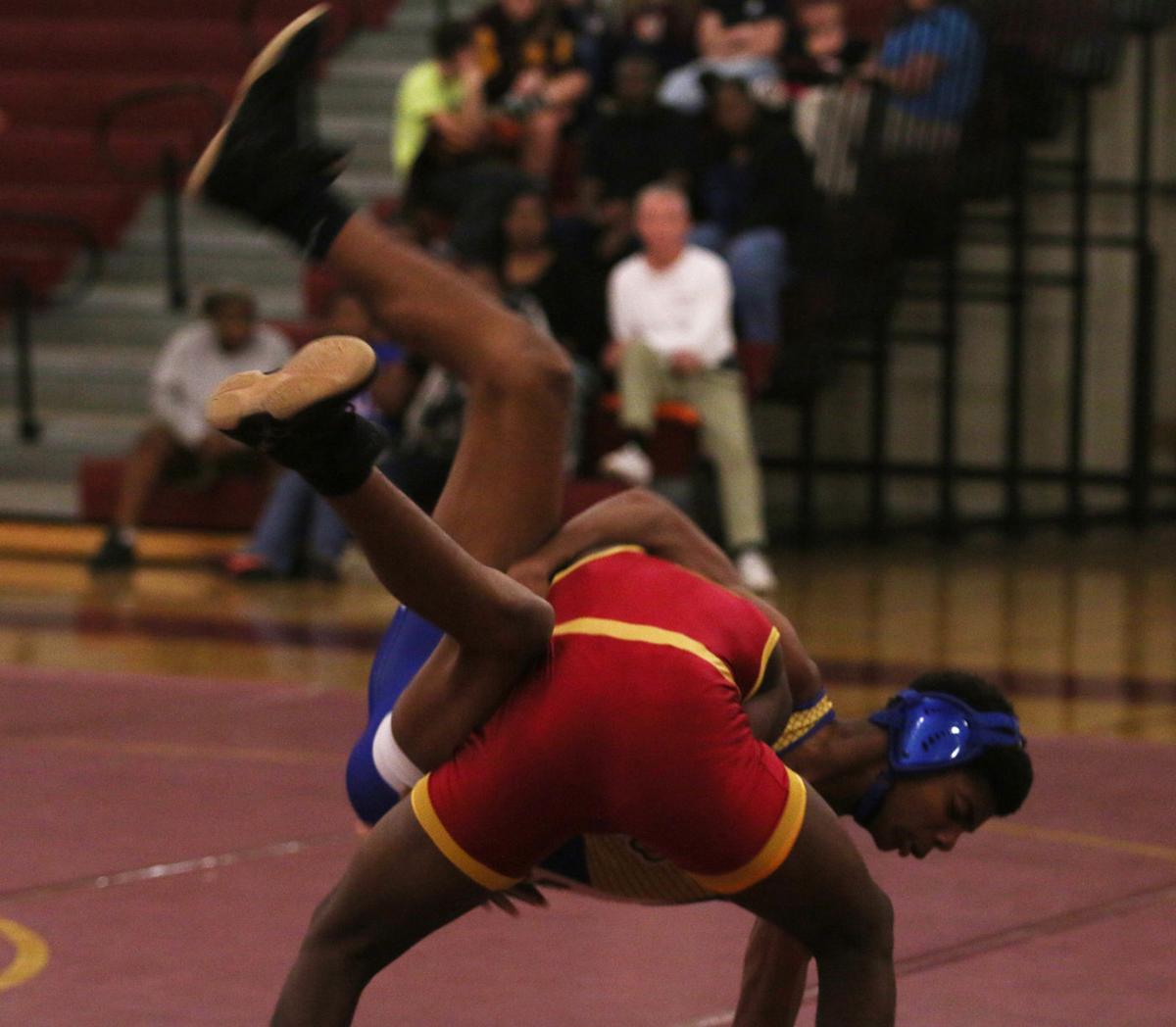 Marion wrestling dedicated to another championship effort Sports