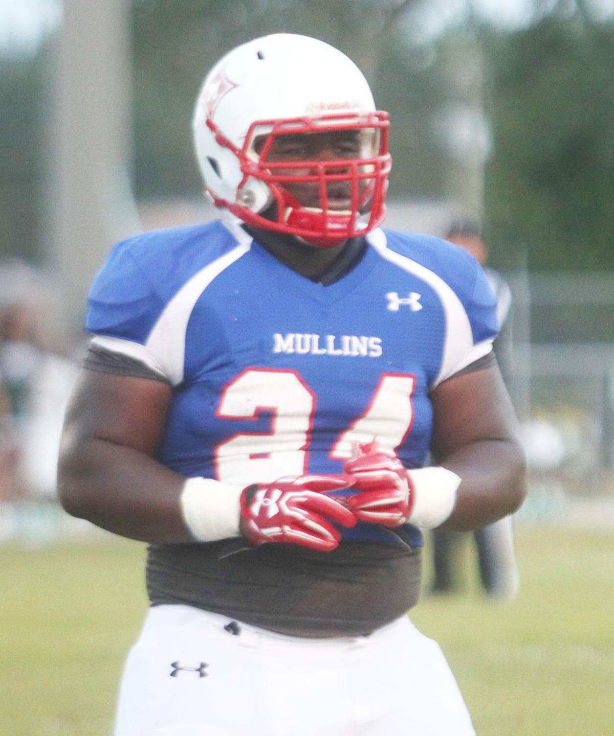 Mullins football duo signs with Benedict Tigers Sports