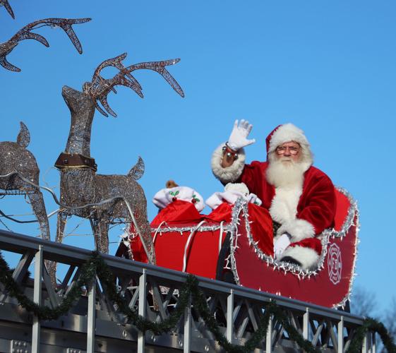 Parade brings Christmas spirit to downtown Hartsville