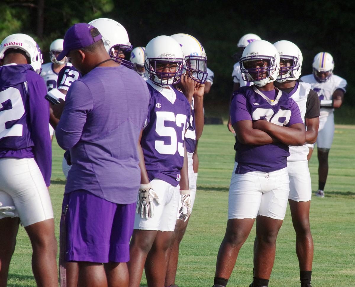 Wilson High School Football Practice Sports Scnow Com