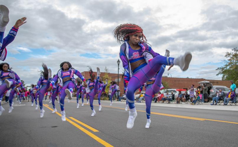 Tiger Pride Wilson High School Homecoming Parade Returns Local News Scnow Com