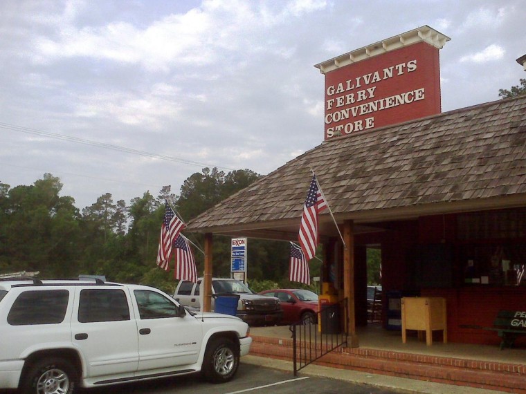 Galivants Ferry Stump kicks off hot political season in South Carolina