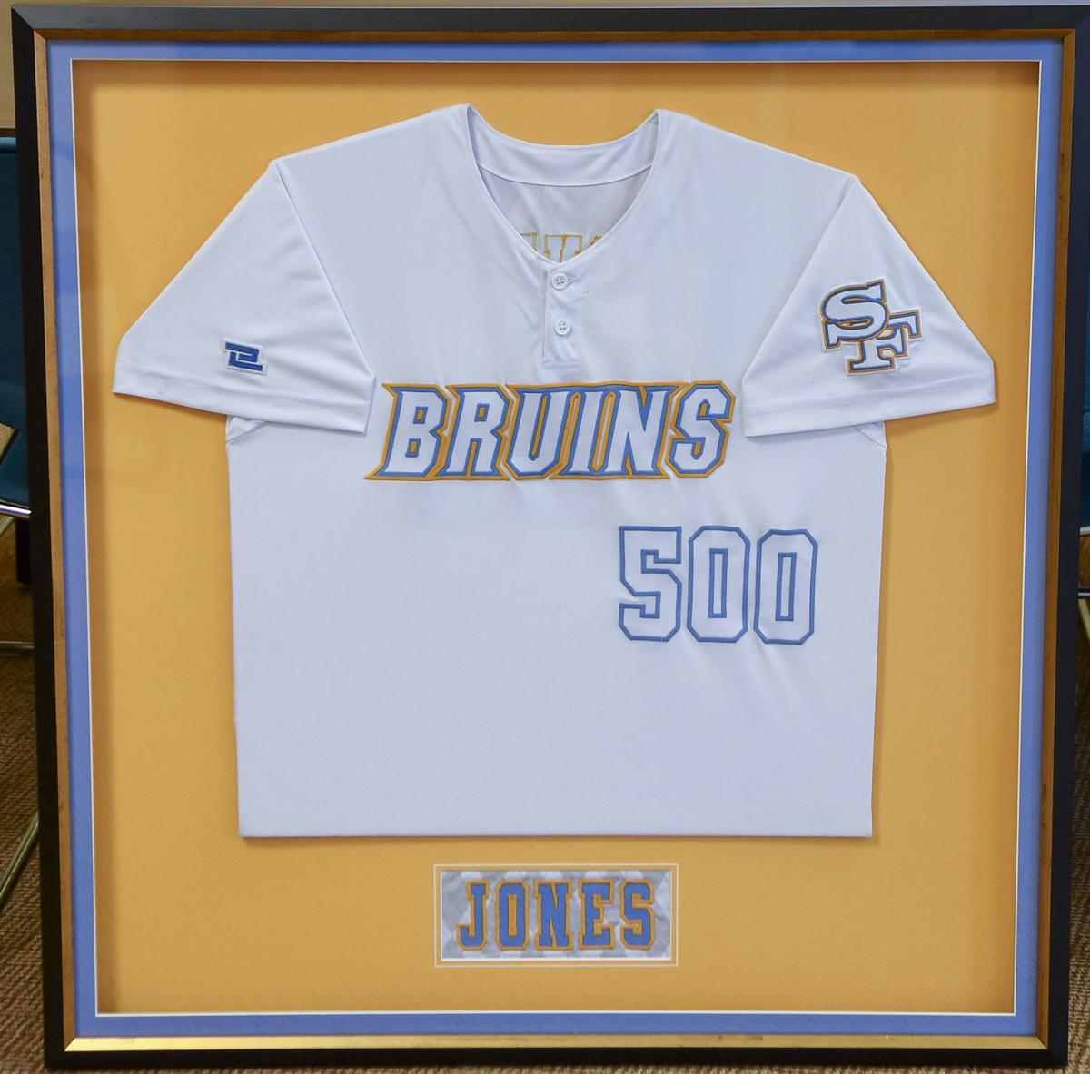 Win No 500 Won T Slow South Florence Softball Coach Bobby Jones