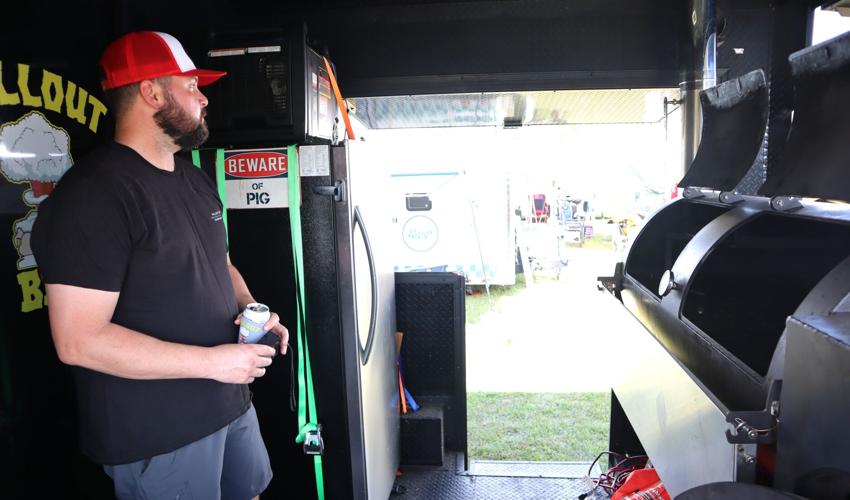 Youth Mentors Saturday barbecue cookoff draws crowd