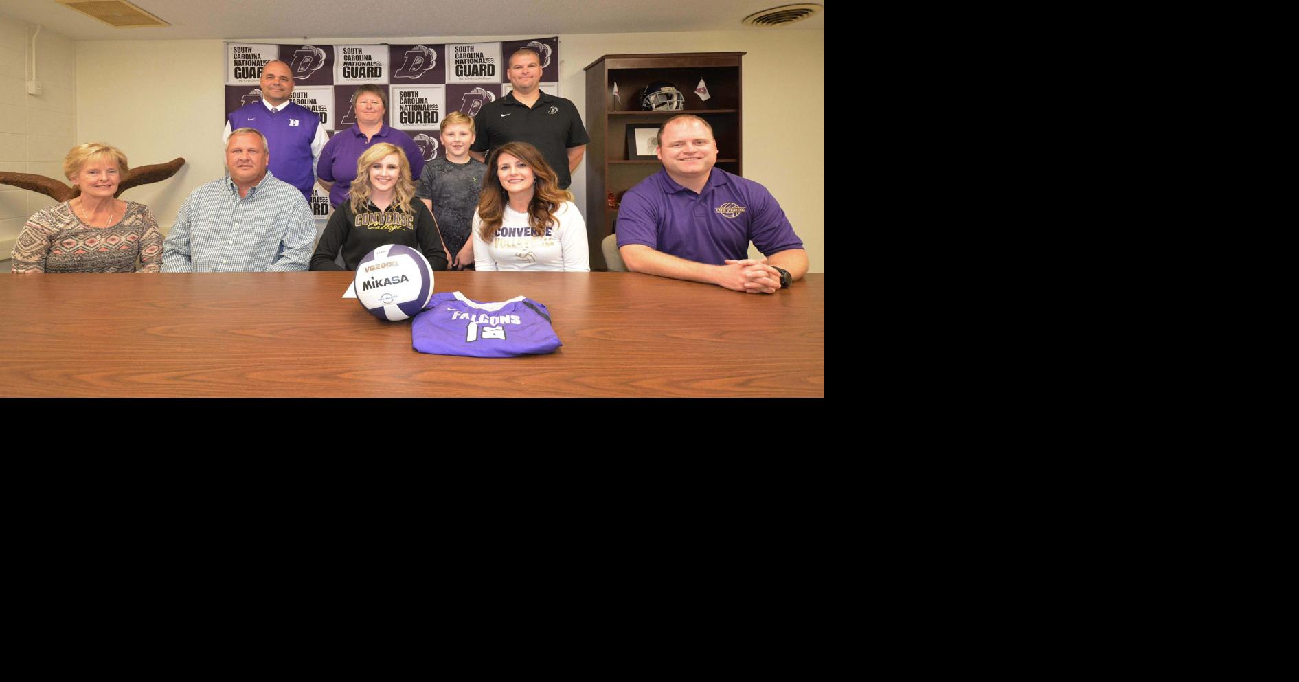 Cromer first Darlington high school volleyball player to sign