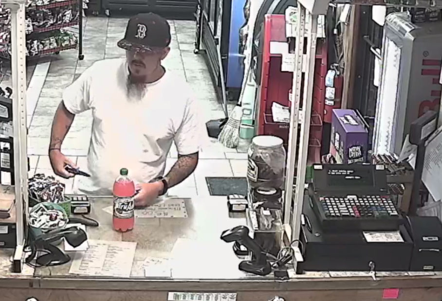 Help needed in identifying Coward robbery suspect