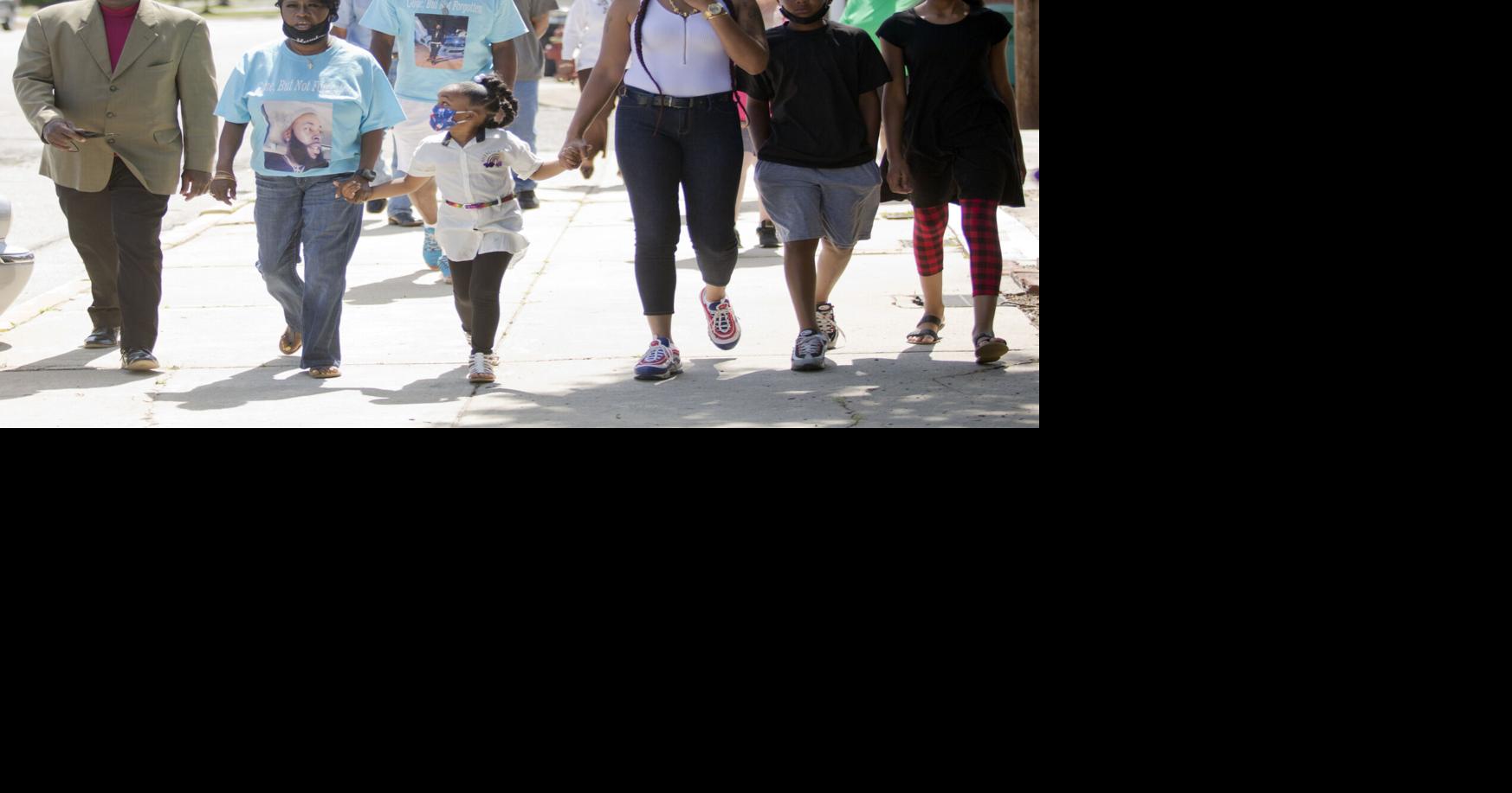 Marchers gather in Timmonsville to question how Charles Green died two