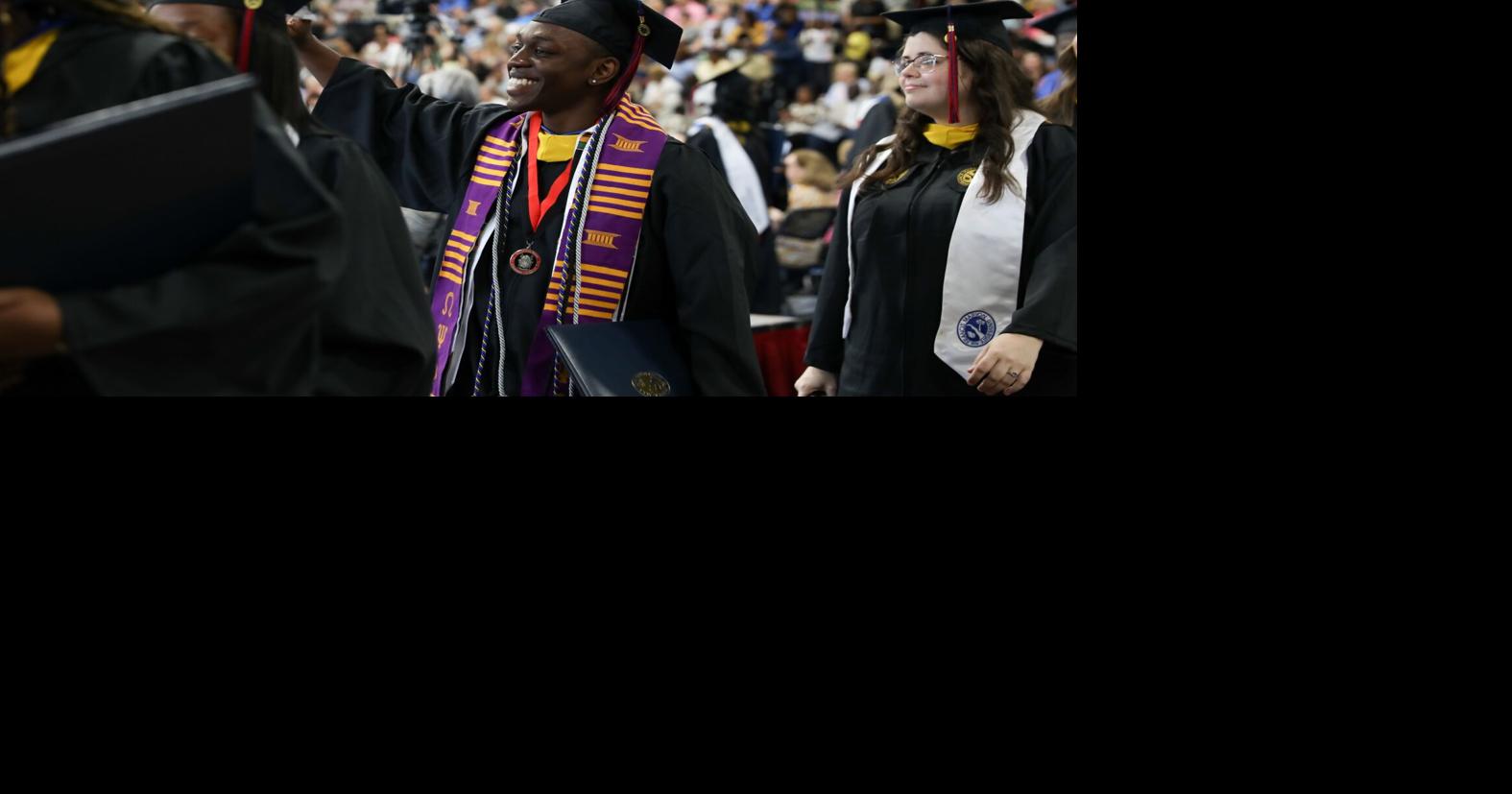FMU celebrates spring 2025 graduates