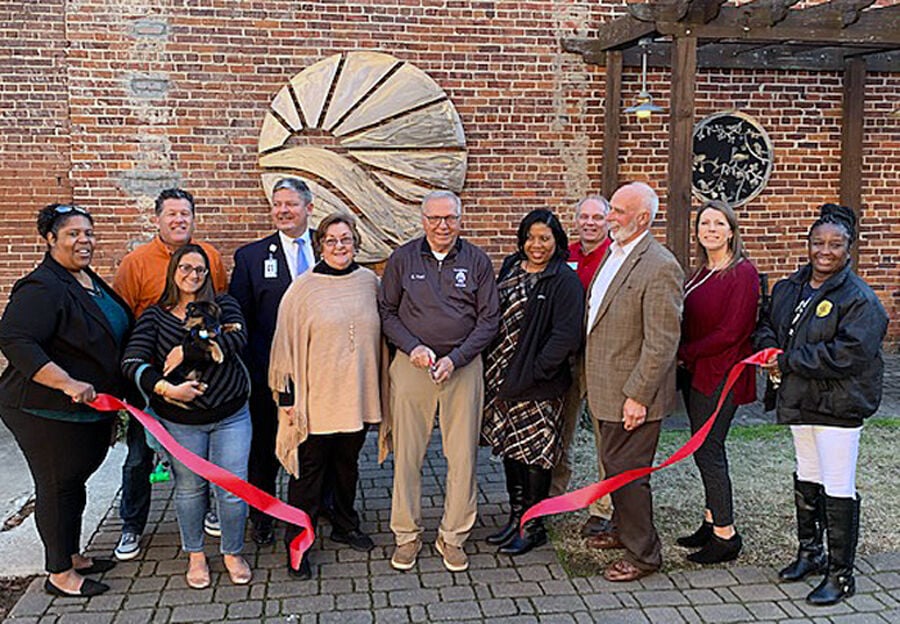Government Services LLC holds ribbon cutting with Florence chamber