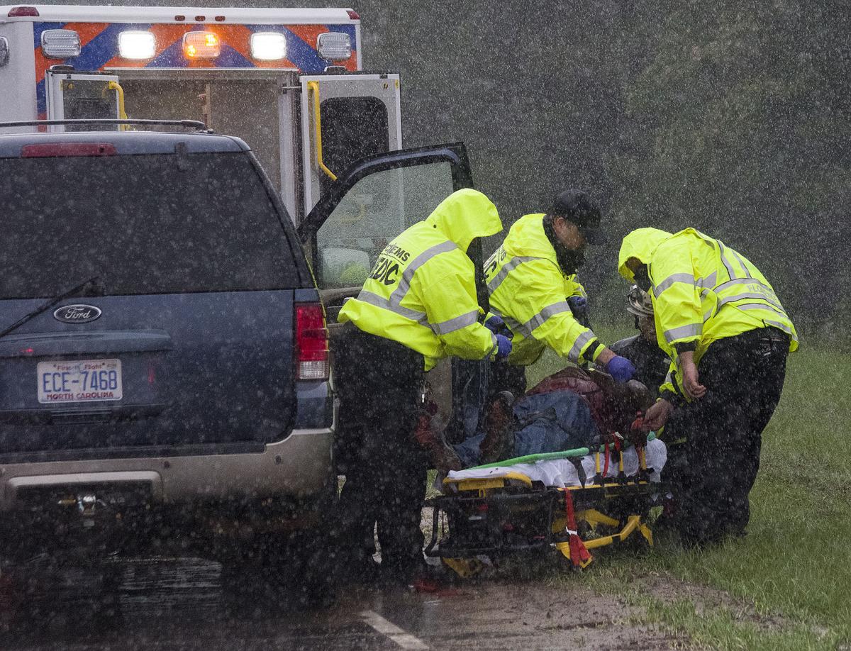 Three people hurt in Freedom Boulevard crash