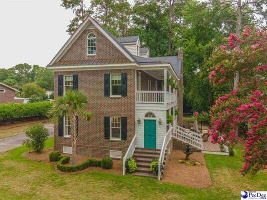 4 Bedroom Home in Florence - $639,000