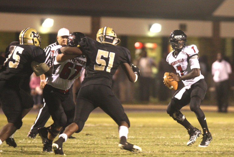 Hartsville vs Manning Football | High School | scnow.com