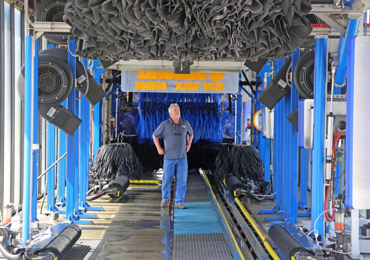 Tidal Wave Auto Spa fresh and clean in three minutes Gallery