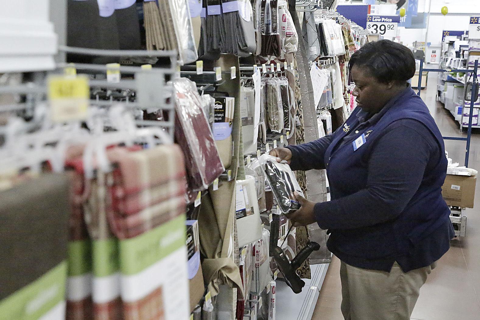 Walmart employees in Florence news of raises