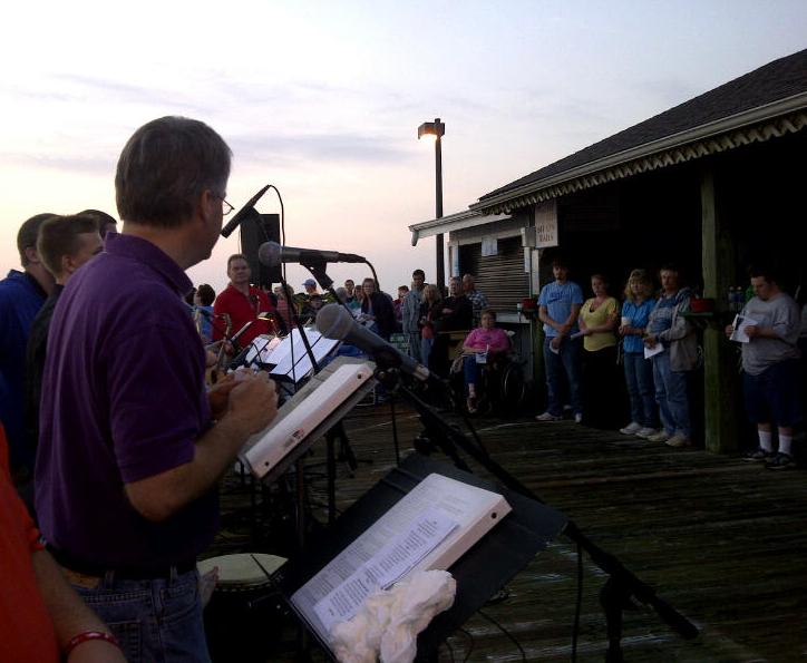 Garden City pier service brings people together Local News