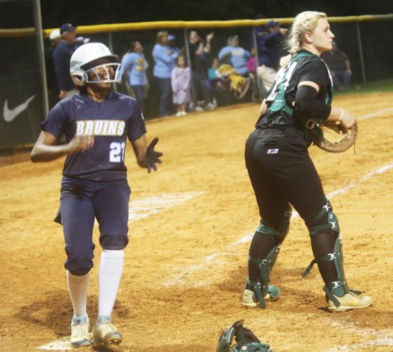 Siders' triple in 8th lifts South Florence past West, into playoffs
