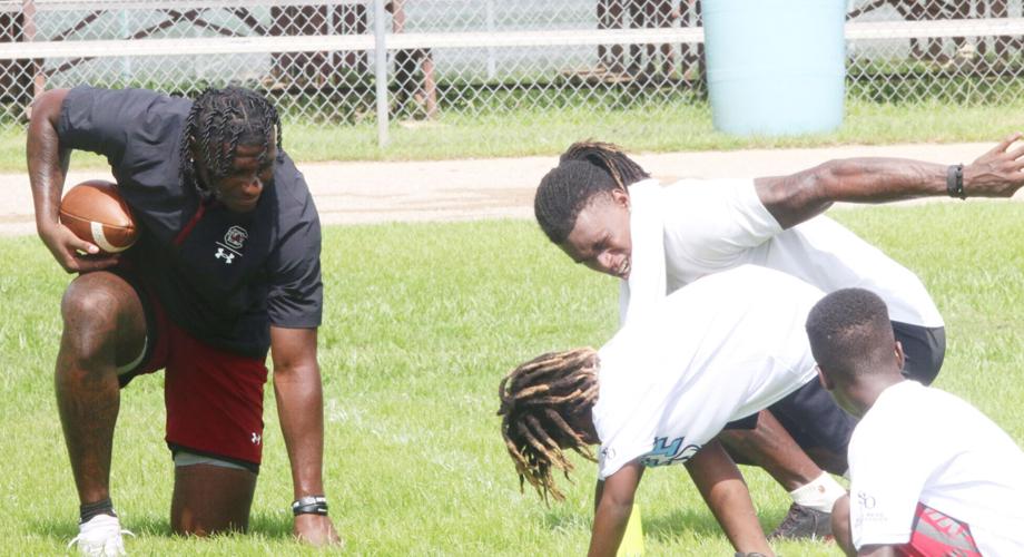 Gamecocks wide receiver Legette bringing football camp back to Mullins on June 3